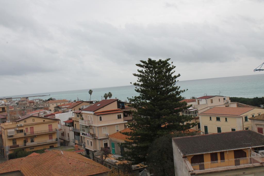 Hotel Mediterraneo Roccella Ionica Pokoj fotografie