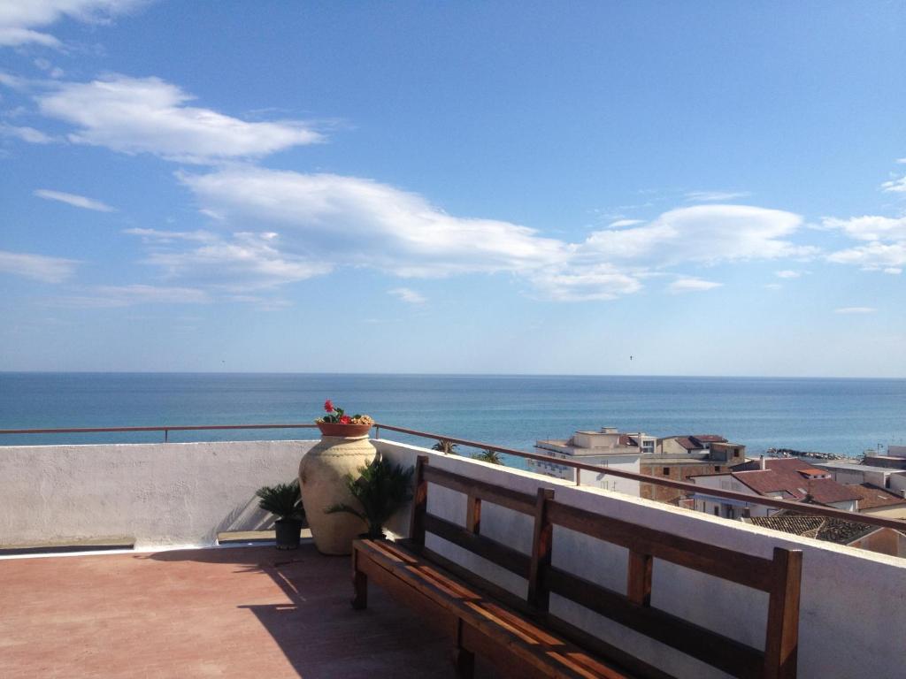 Hotel Mediterraneo Roccella Ionica Exteriér fotografie